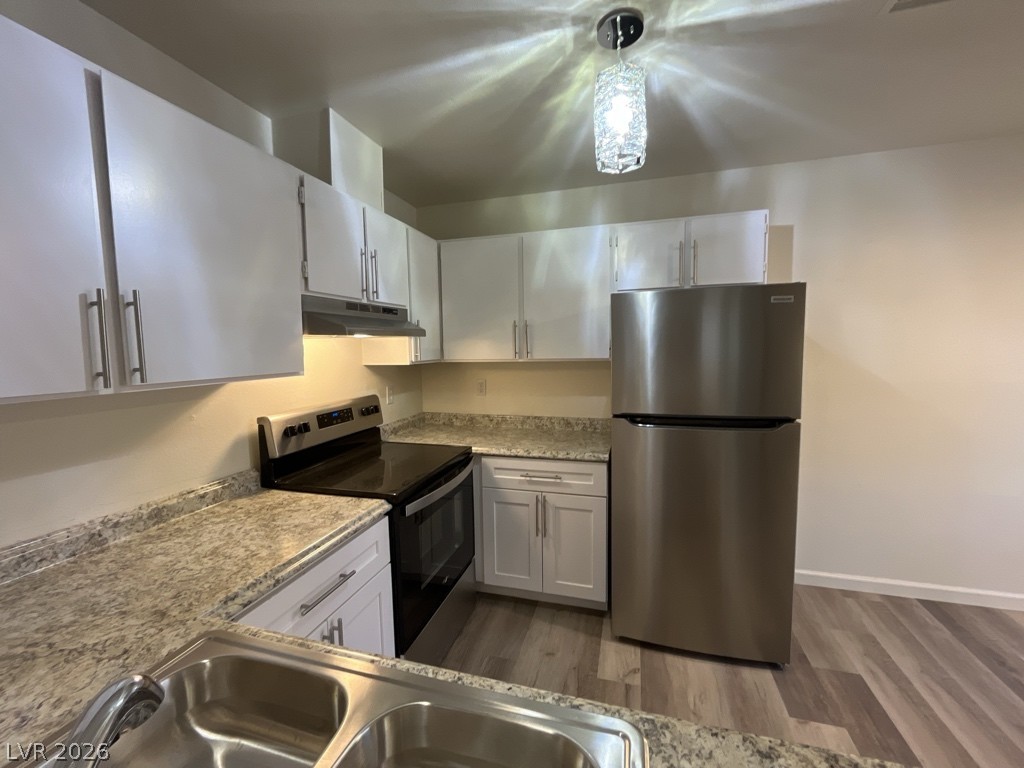 2697 Aarondavid Drive C Property Photo 13