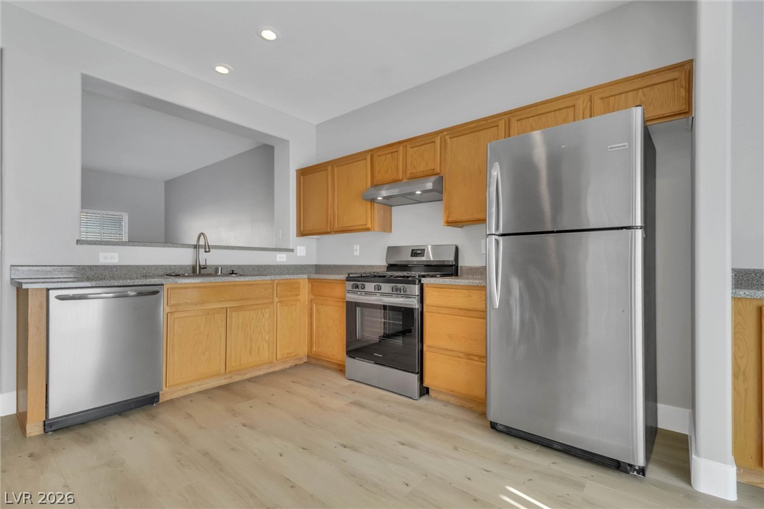887 Blushing Rose Place Property Photo 10