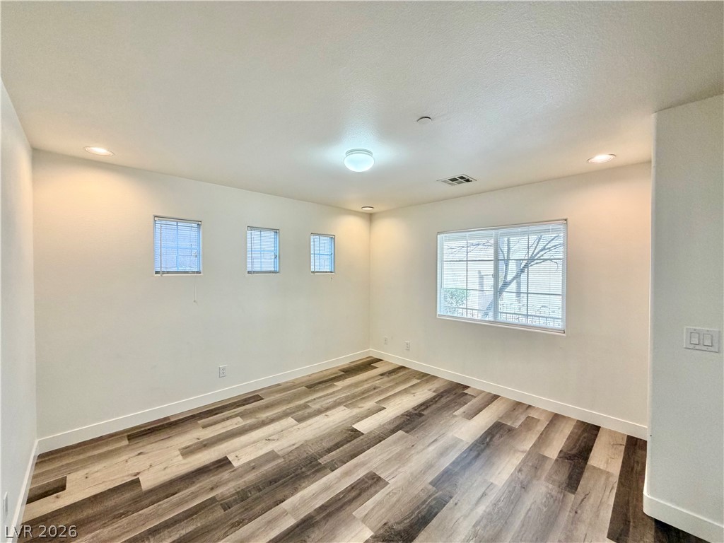 9168 Obtainable Court Property Photo 6