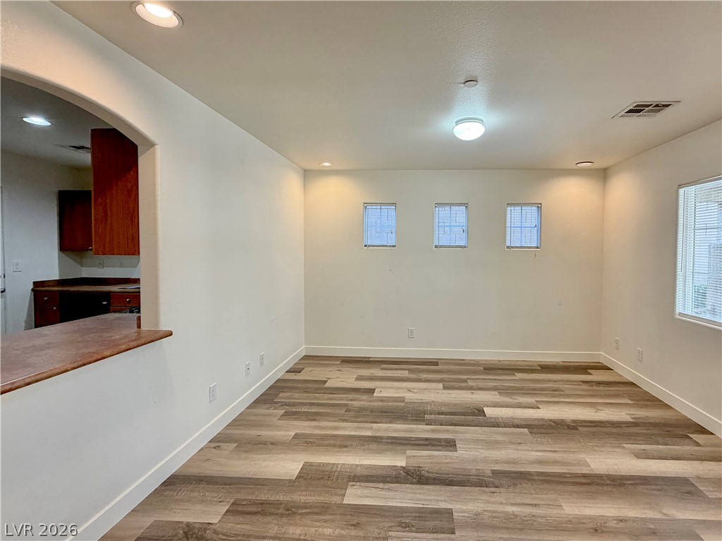 9168 Obtainable Court Property Photo 7