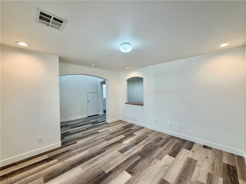 9168 Obtainable Court Property Photo 8