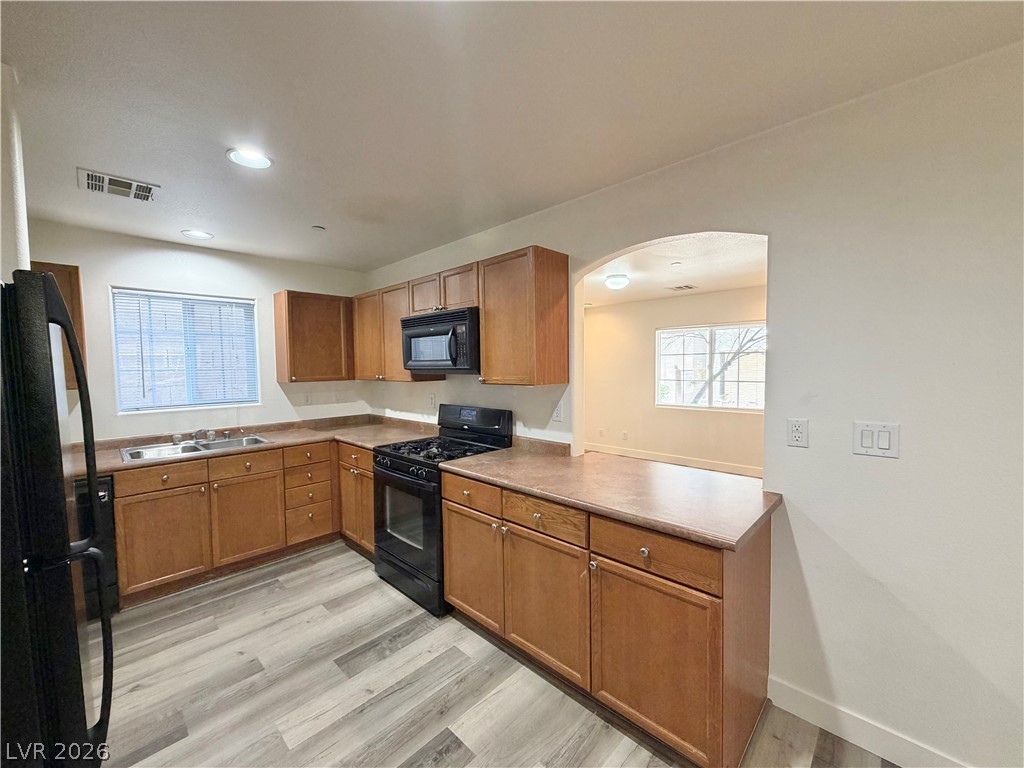 9168 Obtainable Court Property Photo 10