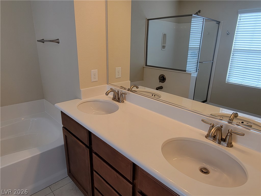 3001 Camino Sereno Avenue Property Photo 13