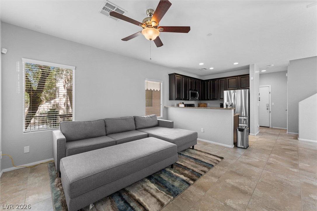 7721 Lively Loom Court Property Photo 9