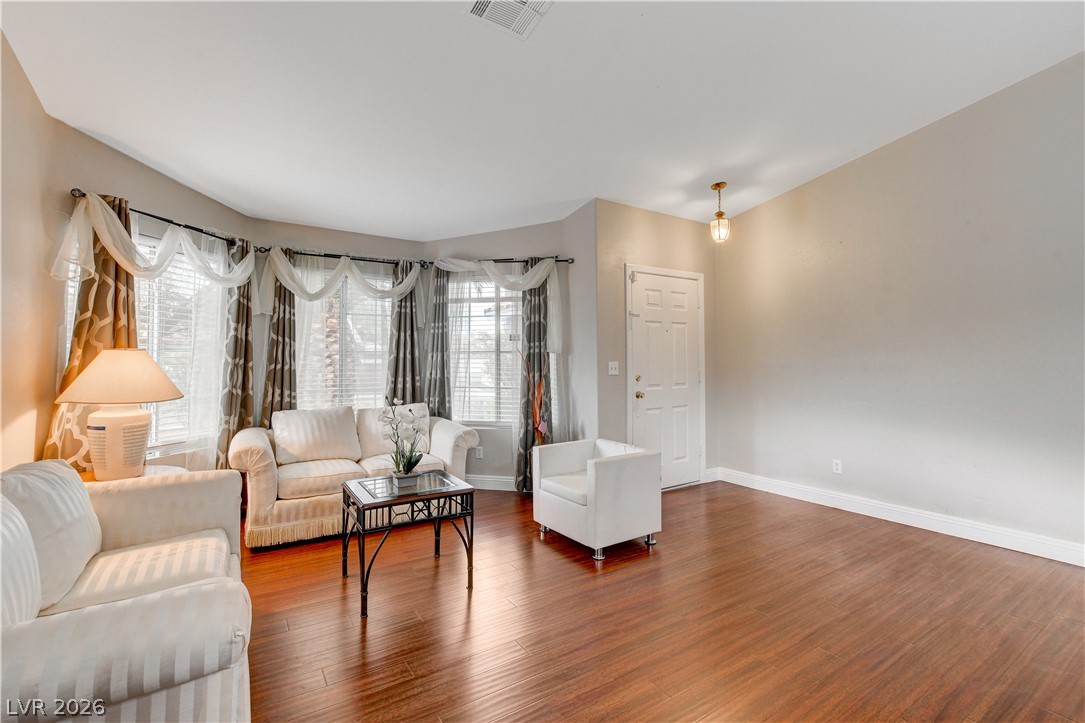 2023 Farmouth Circle Property Photo 7