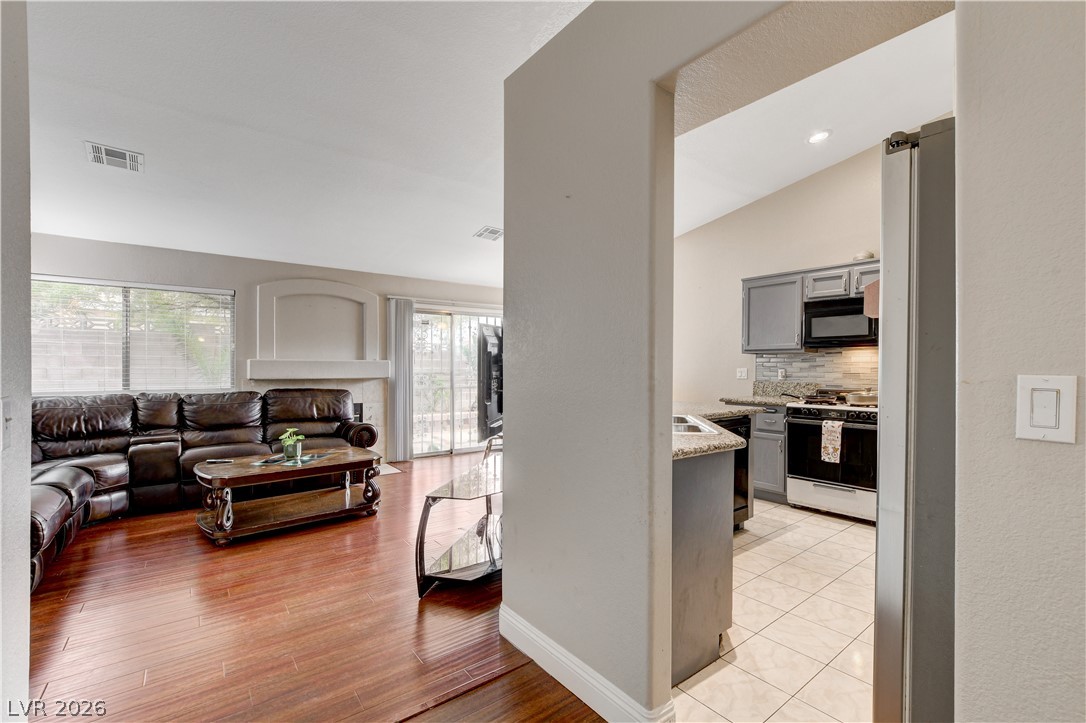 2023 Farmouth Circle Property Photo 15