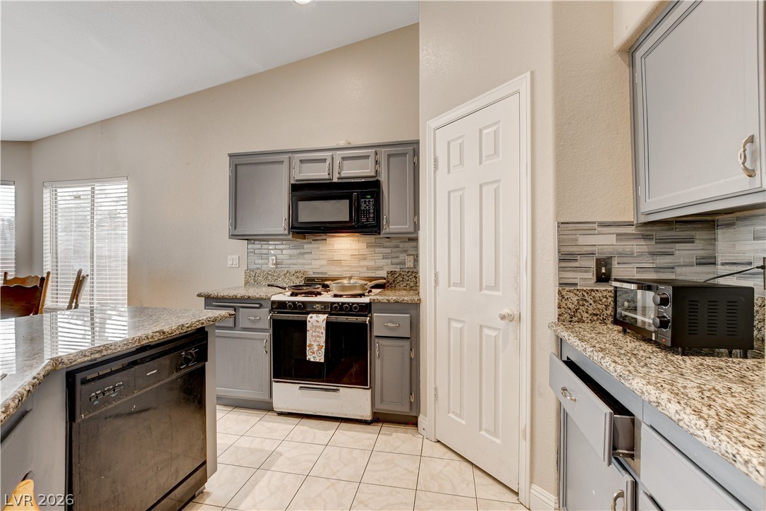 2023 Farmouth Circle Property Photo 16