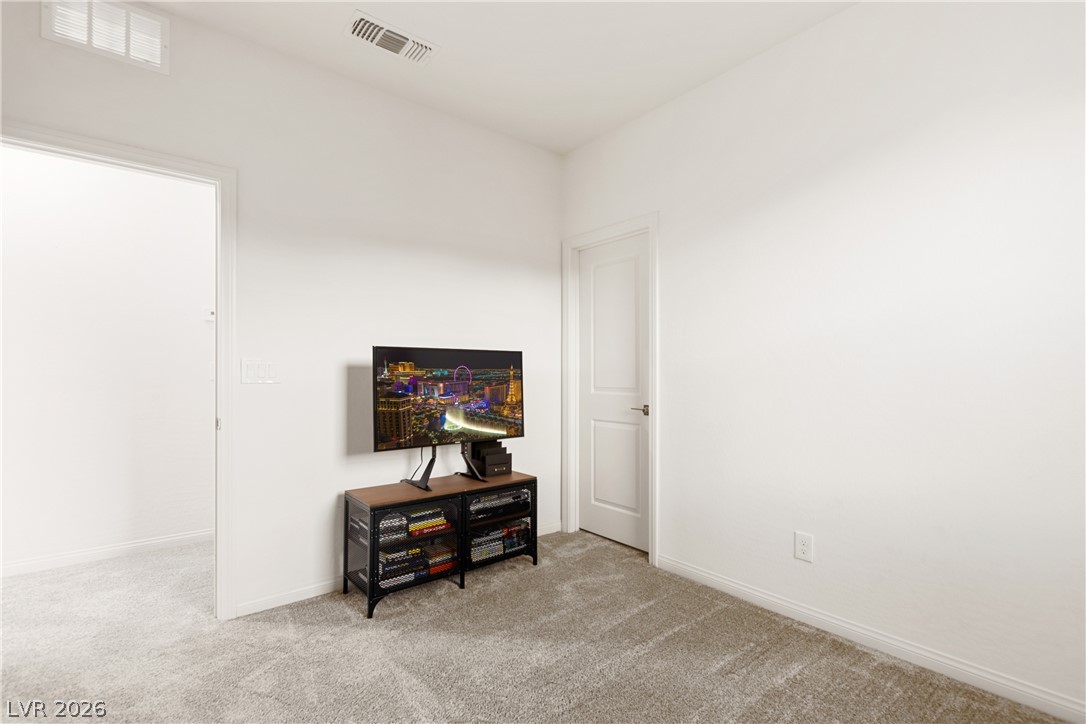 1592 Pacific Baza Street Property Photo 4