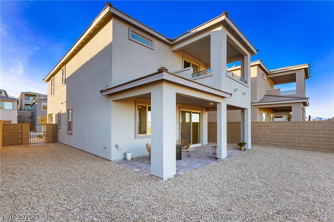 1592 Pacific Baza Street Property Photo 12