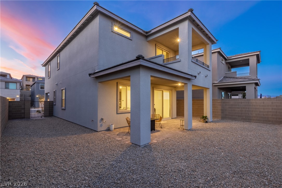1592 Pacific Baza Street Property Photo 17
