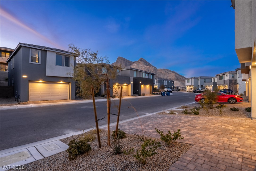 1592 Pacific Baza Street Property Photo 19