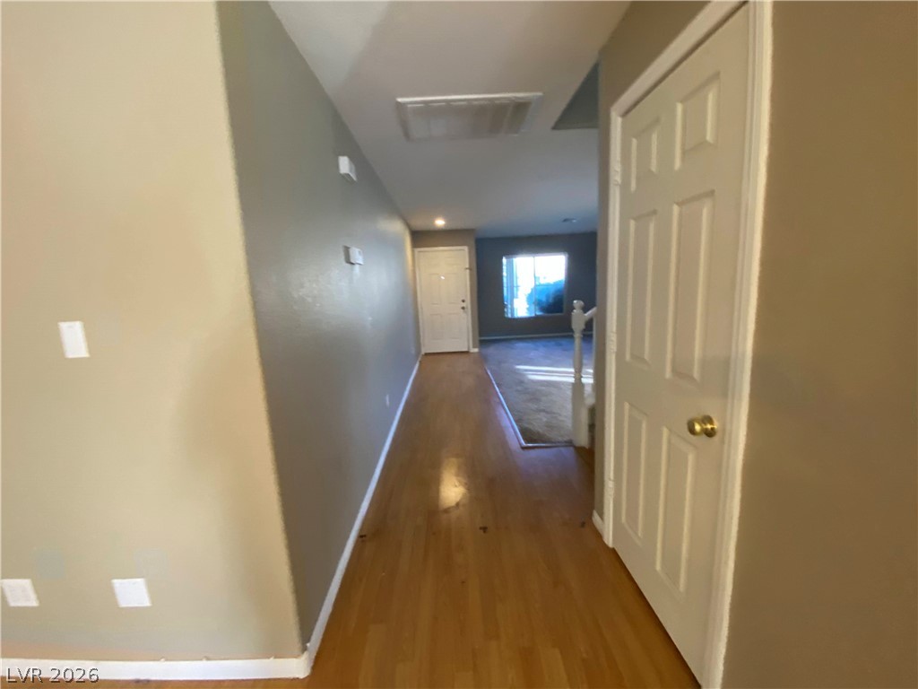 136 Temple Wood Court Property Photo 4