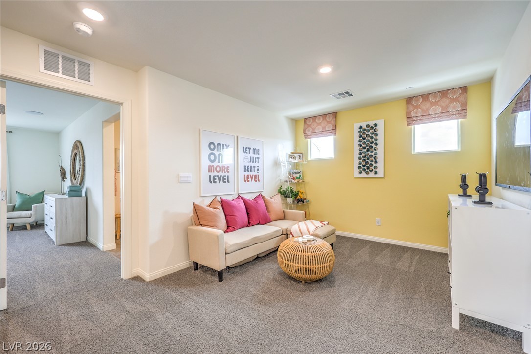 1204 Sun Parakeet Drive Property Photo 14