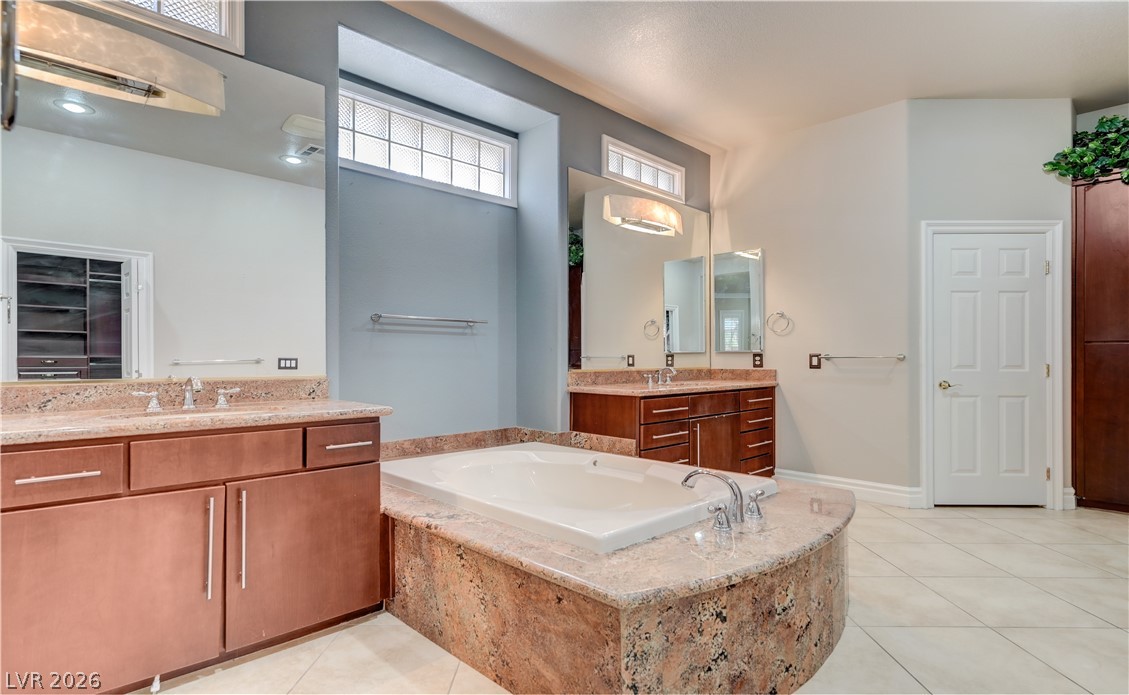 9618 Bella Citta Street Property Photo 24