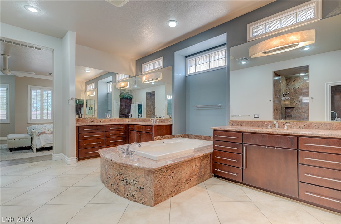 9618 Bella Citta Street Property Photo 25