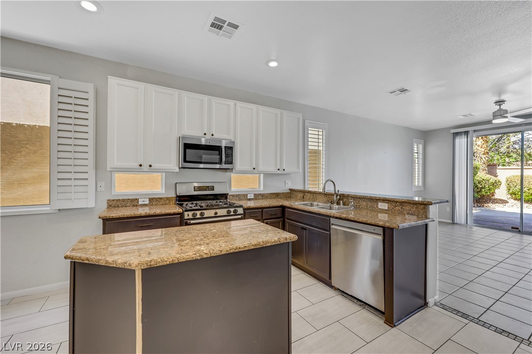 10028 Pinnacle View Place Property Photo 17