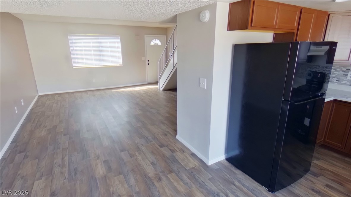 2200 Comet Avenue E Property Photo 5
