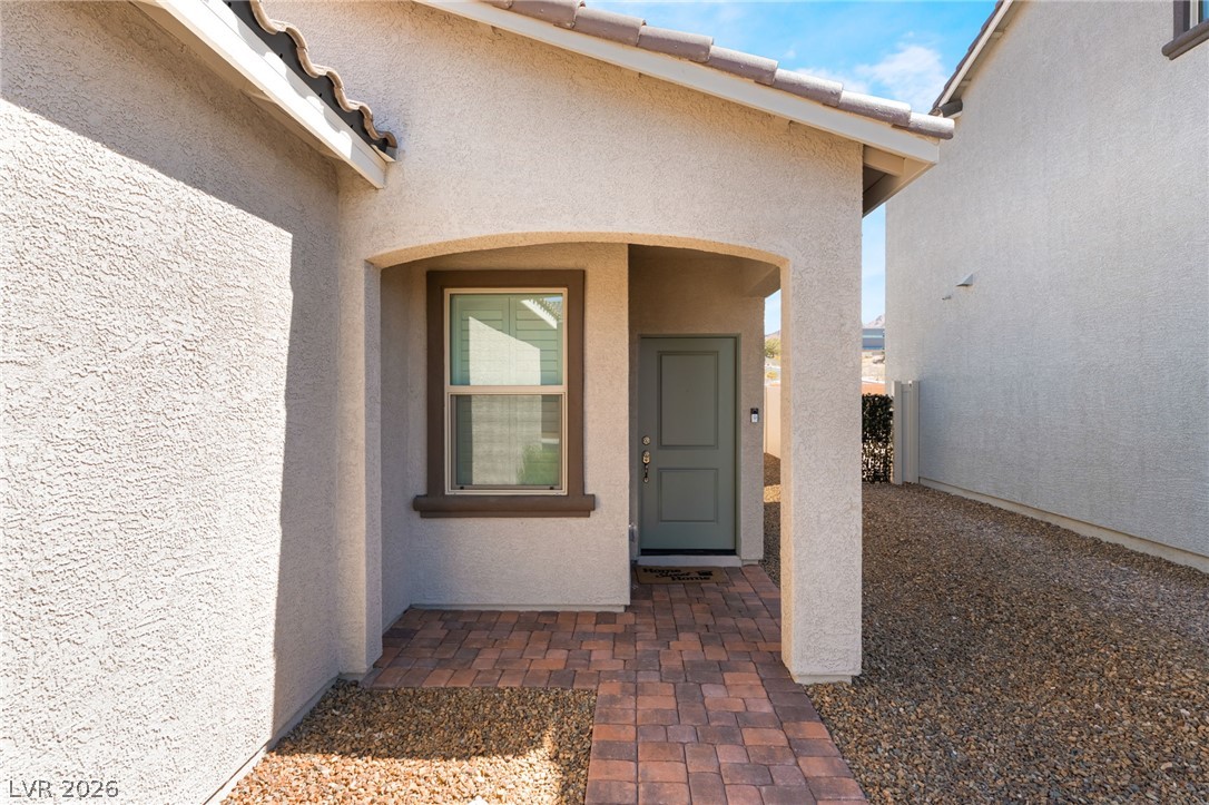 2612 Lily Point Street Property Photo 3