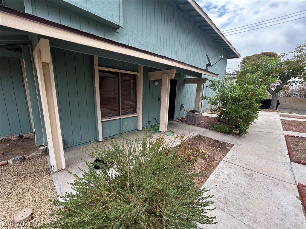 4758 Roberta Street 2 Property Photo 2