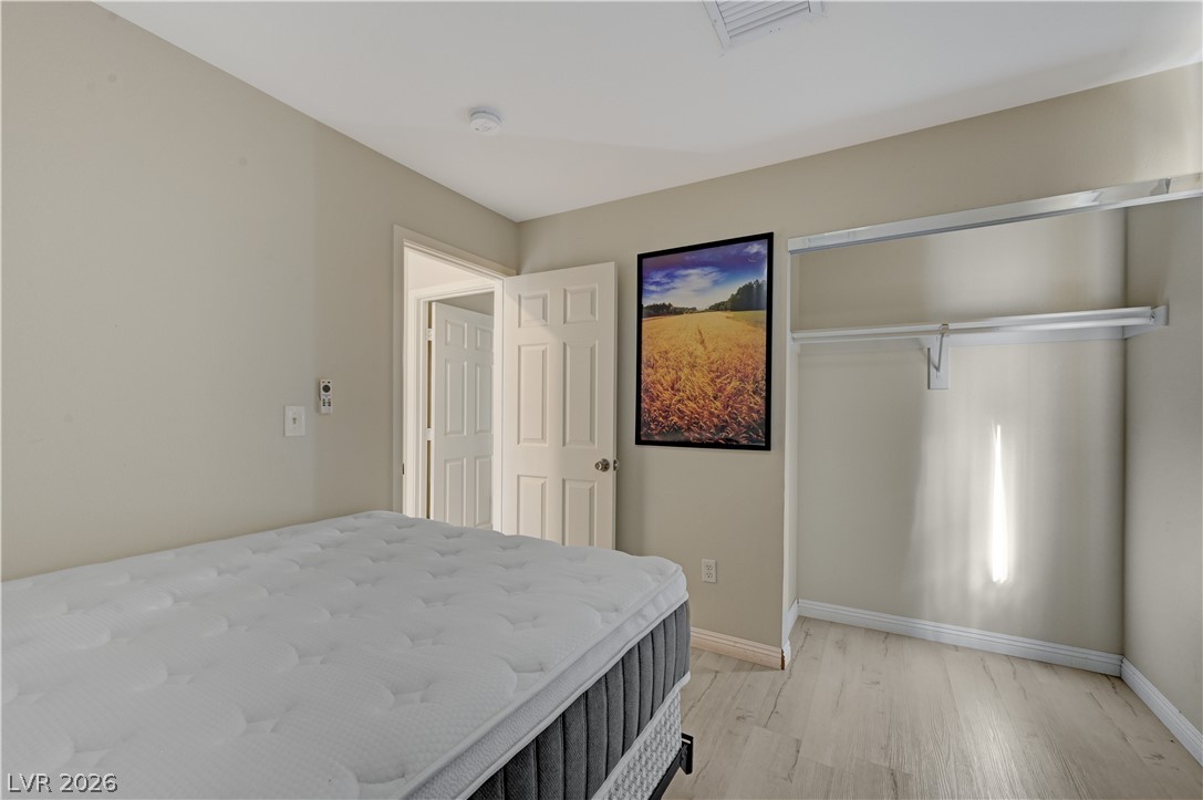 2025 Hollow Oak Avenue Property Photo 16