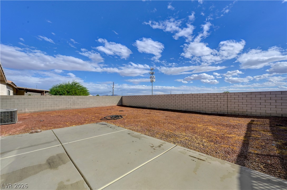 2025 Hollow Oak Avenue Property Photo 21