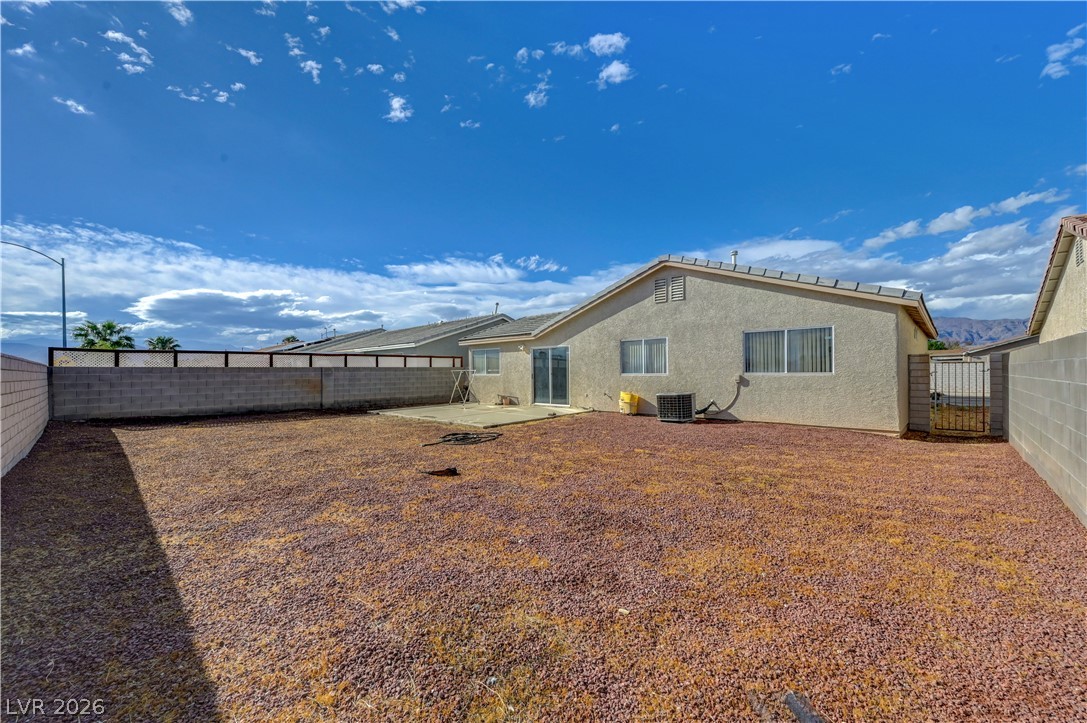 2025 Hollow Oak Avenue Property Photo 23