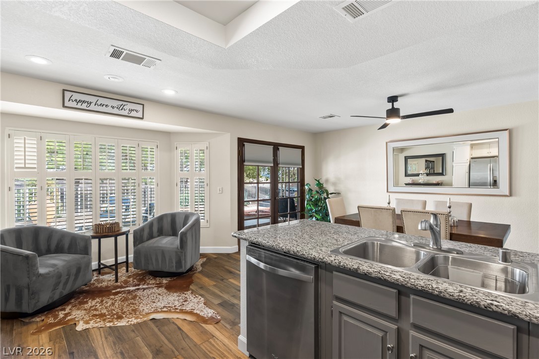 8824 Sail Bay Drive Property Photo 20