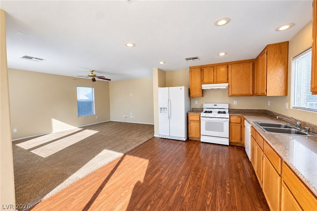 2821009 Property Photo 10