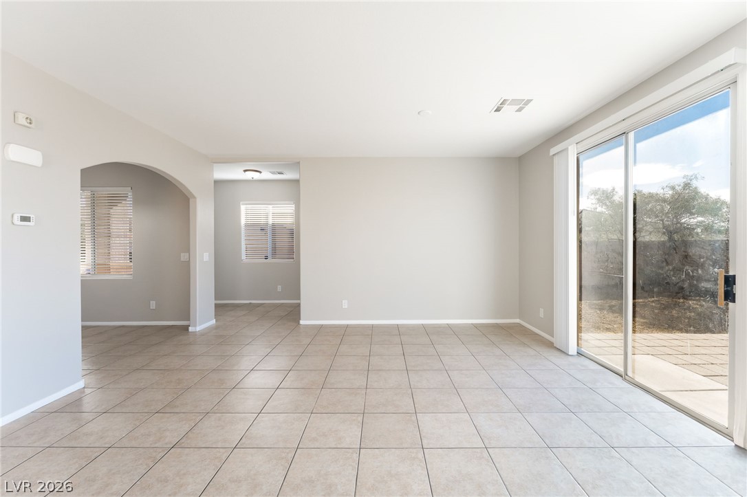 629 Twilight Blue Avenue Property Photo 11