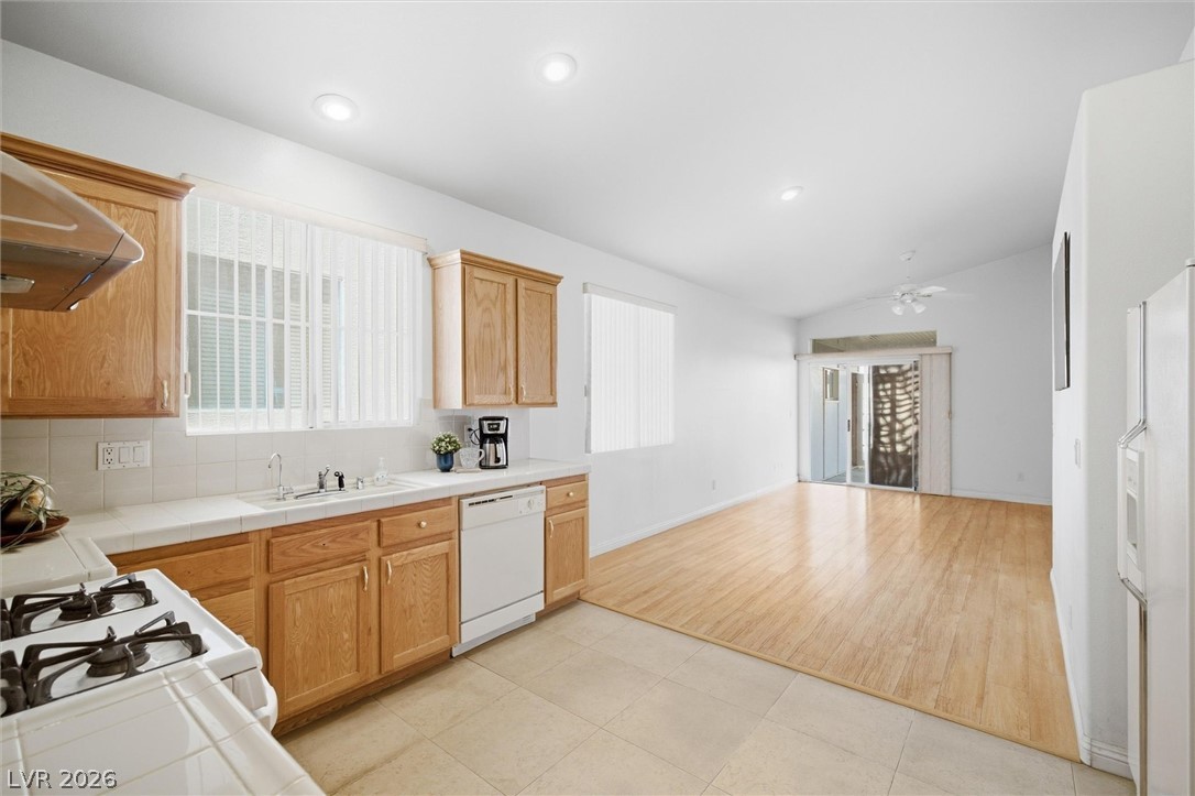 8210 Shallow River Court Property Photo 10