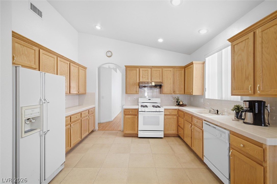 8210 Shallow River Court Property Photo 12