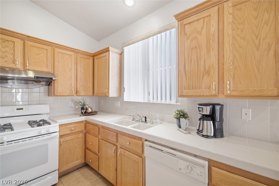 8210 Shallow River Court Property Photo 13
