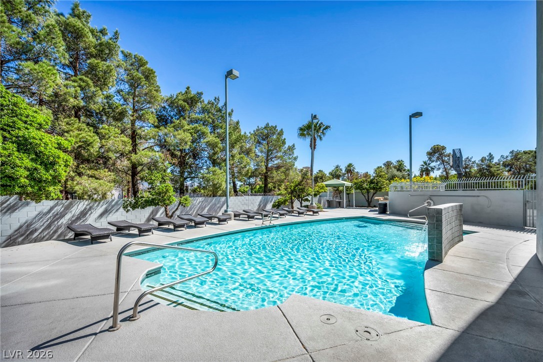 360 East Desert Inn Road 509 Property Photo 42