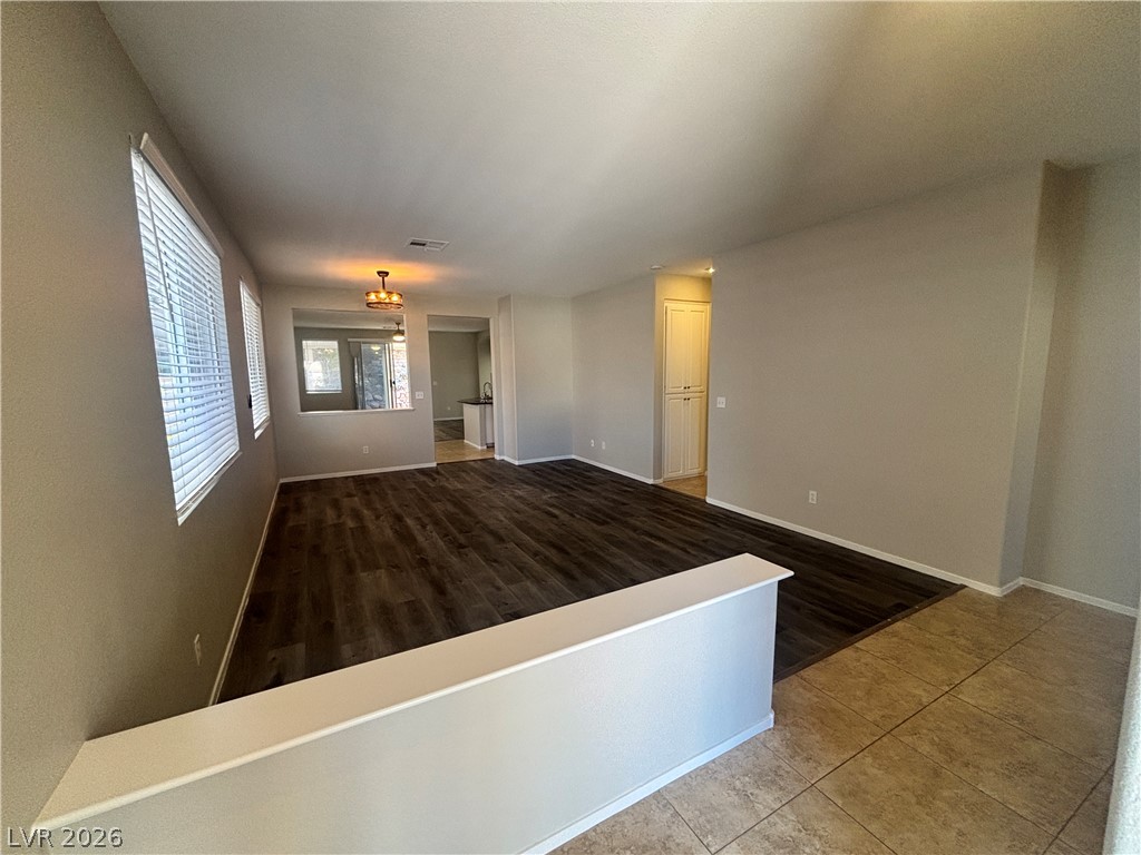 2261 Chestnut Bluffs Avenue Property Photo 3