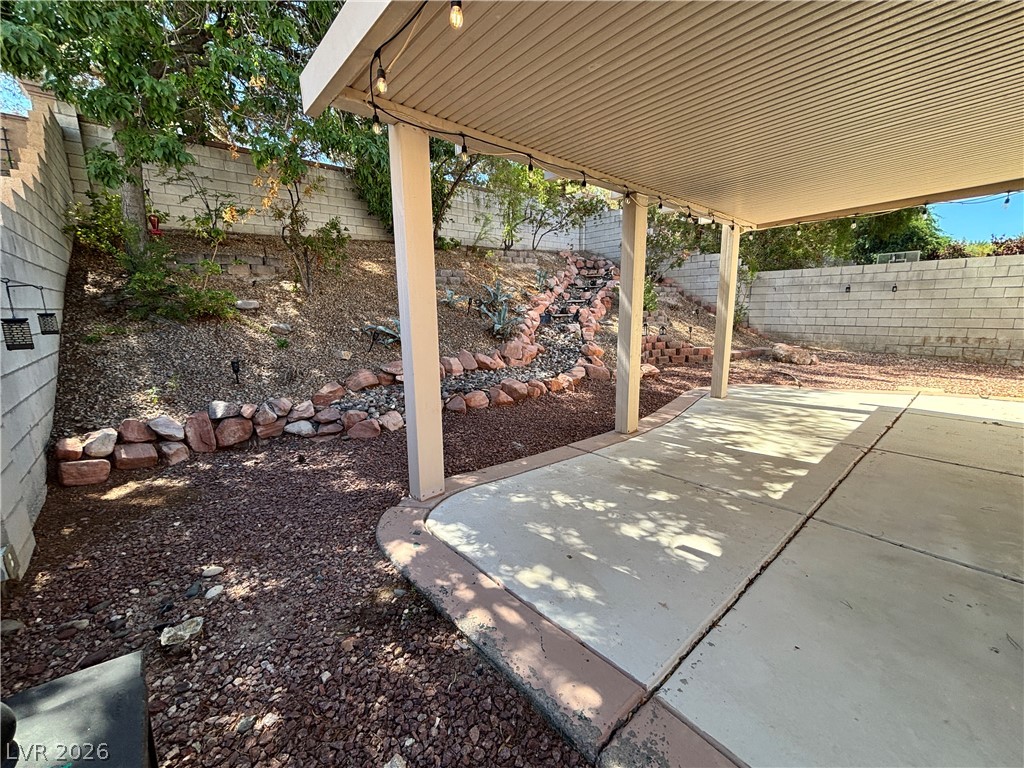 2261 Chestnut Bluffs Avenue Property Photo 32