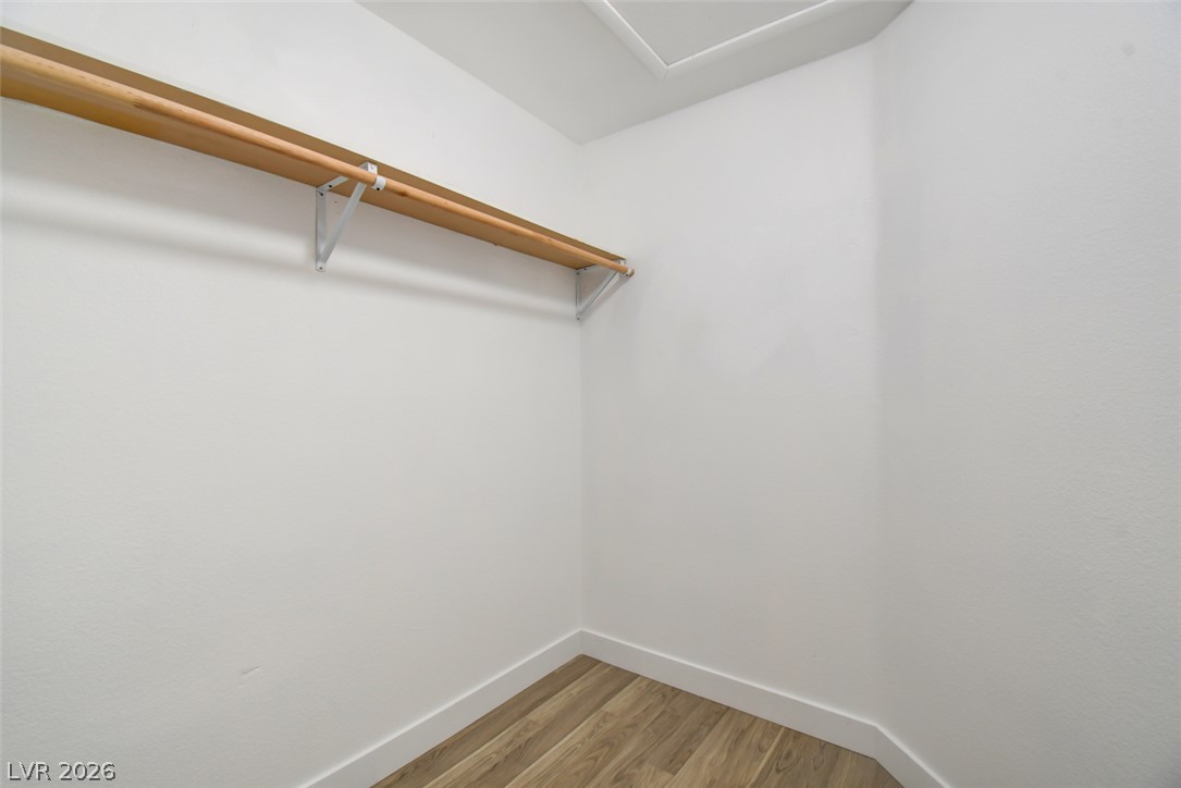 623 Port Talbot Avenue Property Photo 32