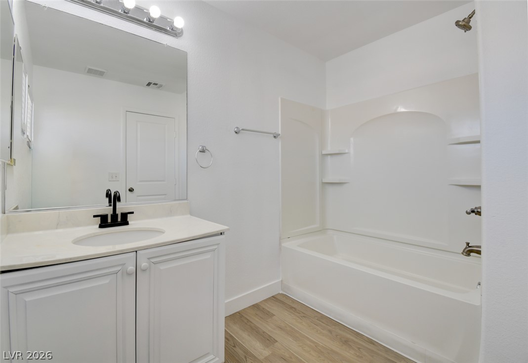 623 Port Talbot Avenue Property Photo 37