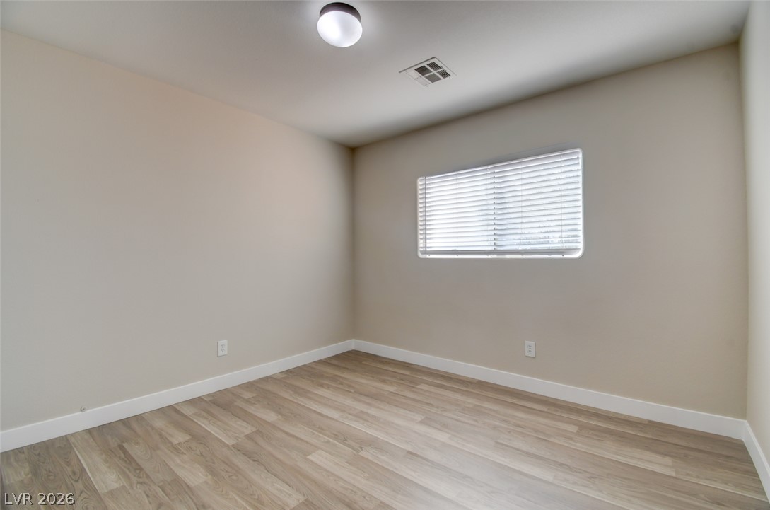 623 Port Talbot Avenue Property Photo 38