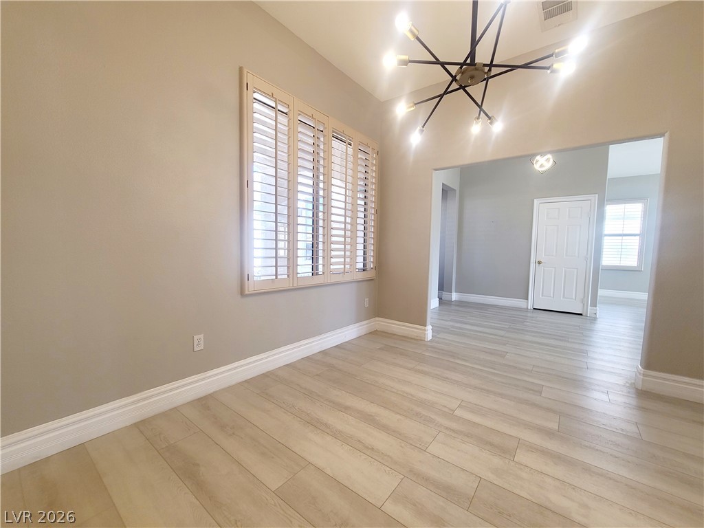 211 Arbour Garden Avenue Property Photo 4