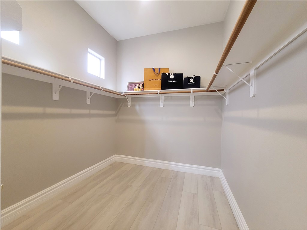 211 Arbour Garden Avenue Property Photo 20
