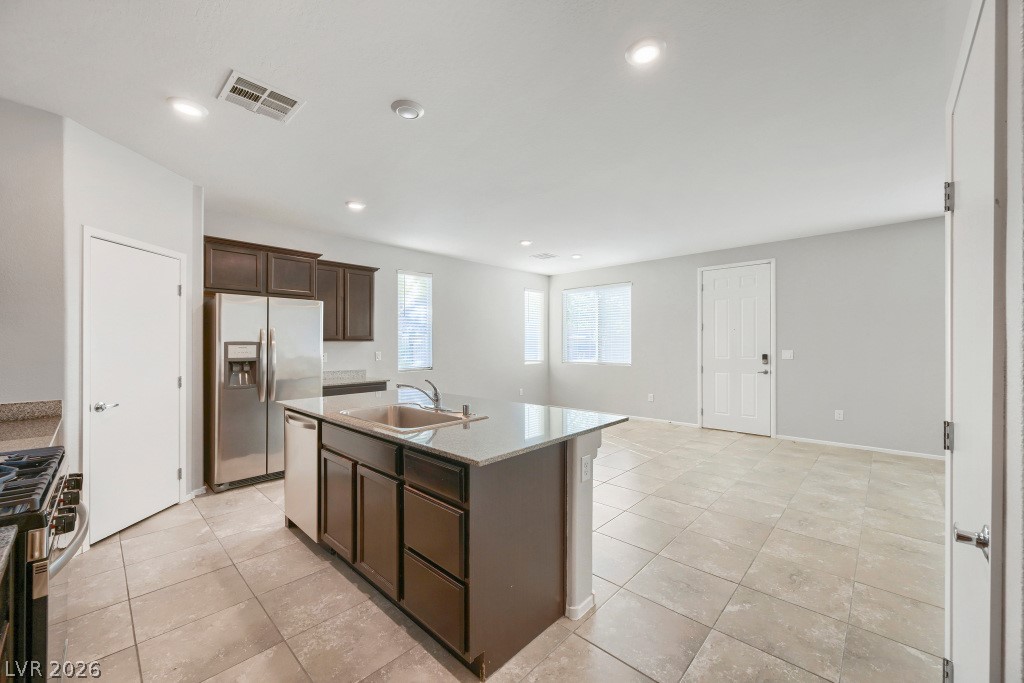 7241 Glistening Star Street Property Photo 8