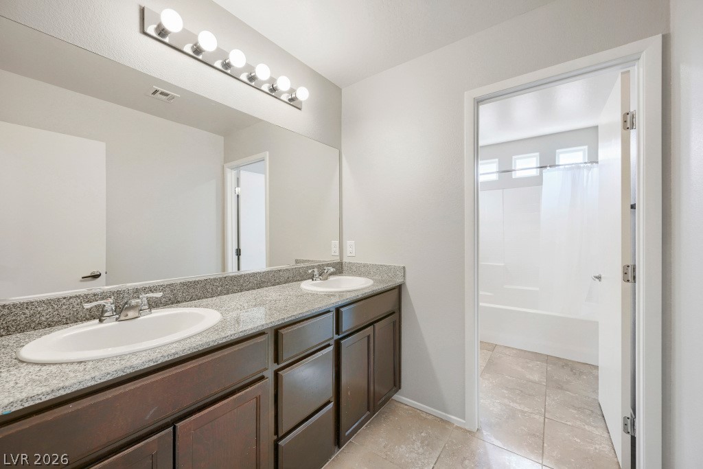 7241 Glistening Star Street Property Photo 24