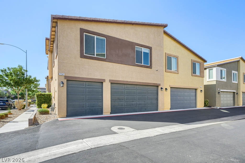 7241 Glistening Star Street Property Photo 32