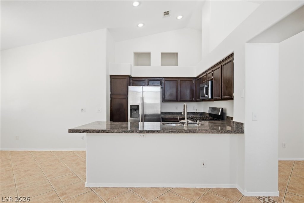 1808 Lyell Canyon Lane Property Photo 4