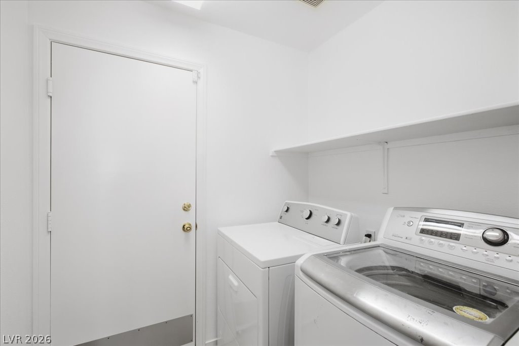 1808 Lyell Canyon Lane Property Photo 16