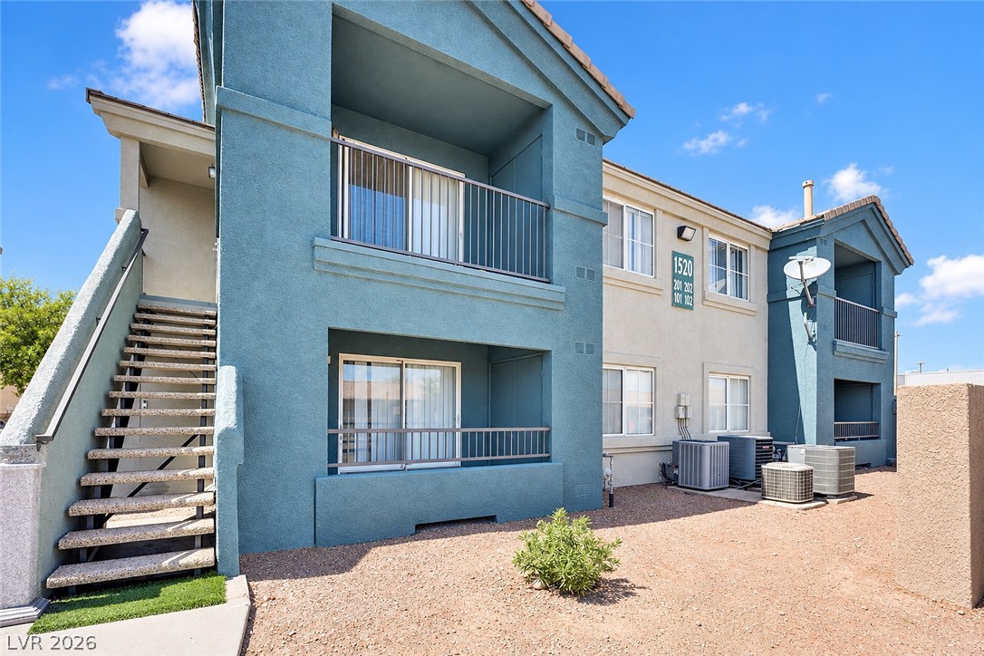 1520 Frank Aved Street 201 Property Photo 2