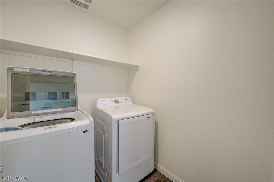 2902 Hemi Orange Avenue Property Photo 13