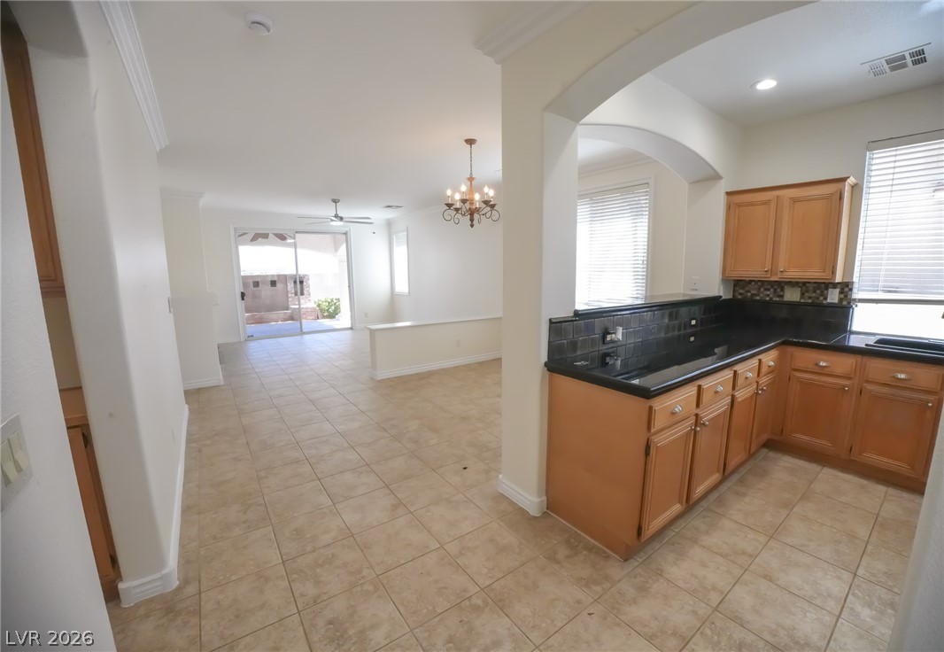 2413 Brockton Way Property Photo 3