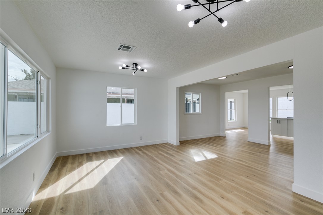 123 Elm Street Property Photo 7