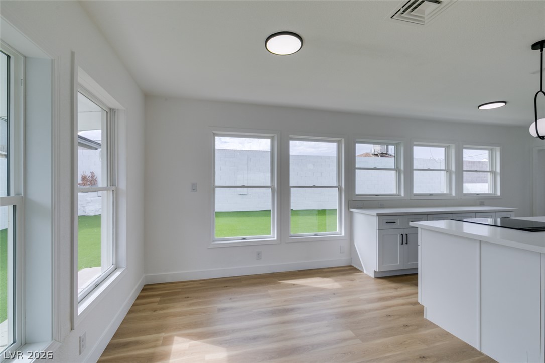 123 Elm Street Property Photo 14